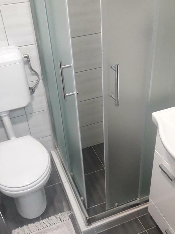Apartment Voortex トレビニエ エクステリア 写真