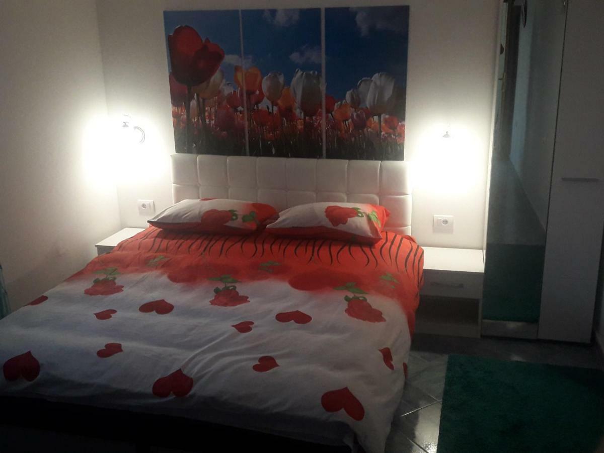 Apartment Voortex トレビニエ エクステリア 写真